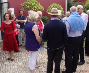 Canapes in the garden 4